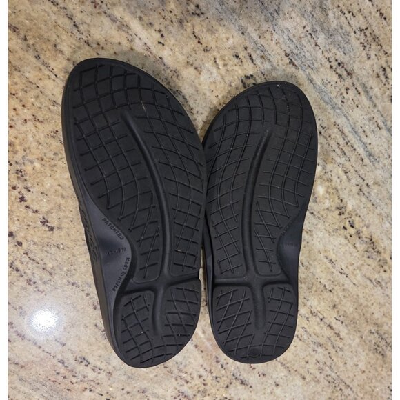 Oofos Free Feet Recovery Flip Flop Sandals Slip On Black Mens Sz 9 Women’s 10 - Picture 9 of 11